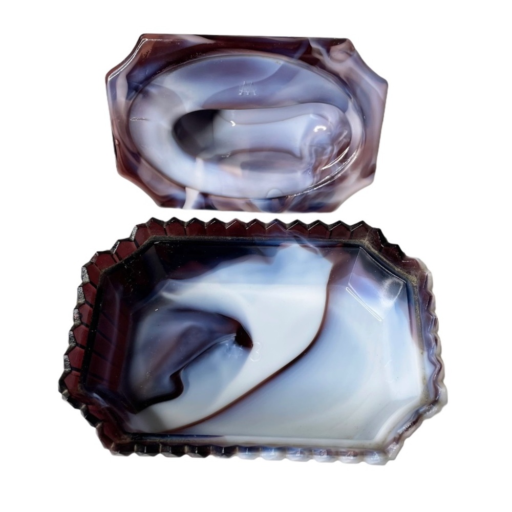 Westmoreland Purple Slag Glass Lamb Covered Dish - Picture 9 of 15